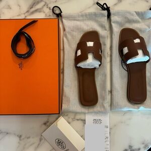 SOLD! Hermès Oran Sandals 39.5 color Gold